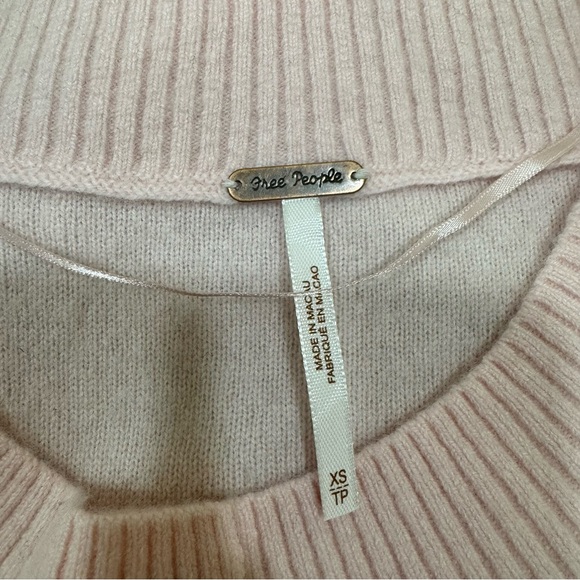 Free People Pink Isla Wool Cashmere Blend Solid Short Sleeve Cardigan Size XS - Picture 4 of 7